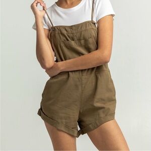 Billabong Wild Pursuit Overall Shorts in Green Size Medium